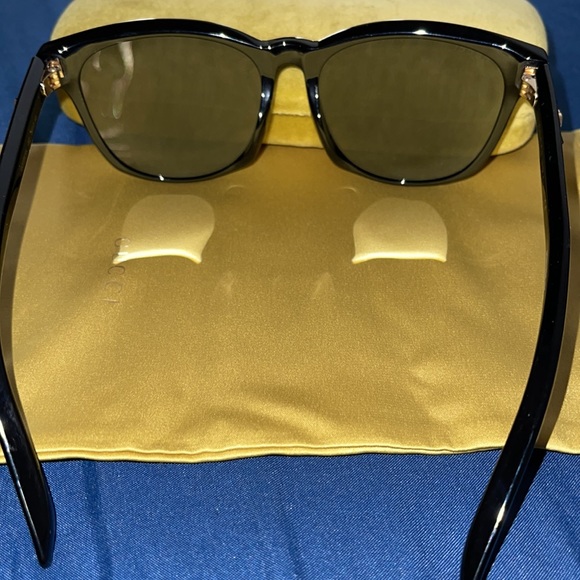 GUCCI SUNGLASSES - Picture 6 of 16